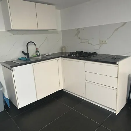 Rez De Jardin דירה *